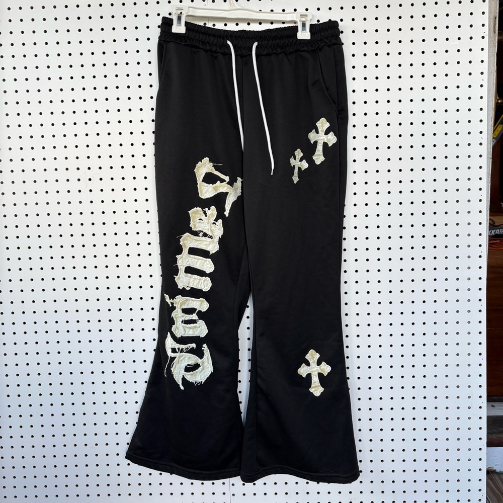 SHEIN Manfinity Woman Flare Leg Sweatpant
With Gothic Cross
